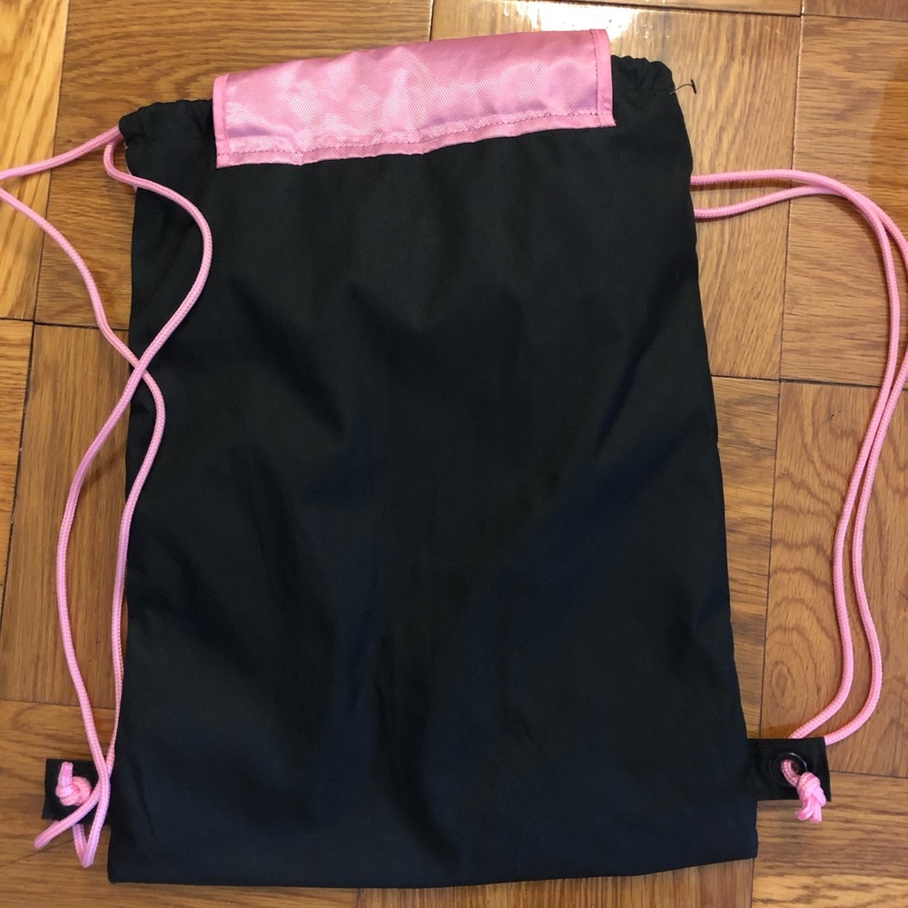 Adidas Drawstring bag - Picture 2 of 5